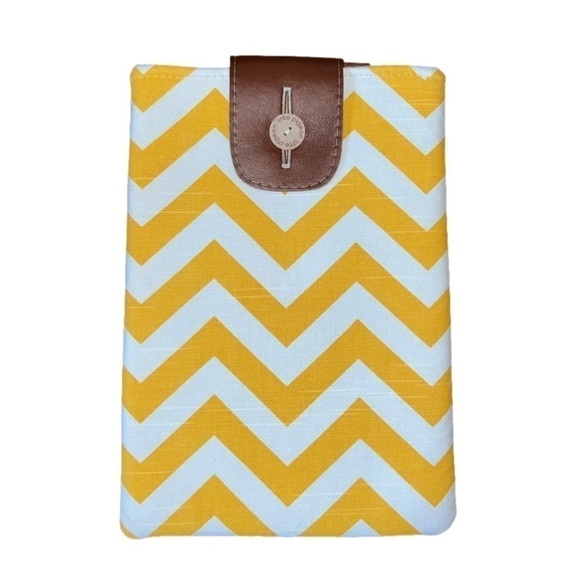 MacBook Air 11” Case - Picture 1 of 4